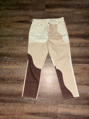 PacSun Two-Tone Patchwork Straight Leg Jeans in Cream and Brown